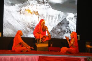 धूमधाम से निकली शंकराचार्य जी की शोेभा यात्रा, दर्शन को उमड़ा जनसैलाब Kumbhatv.com